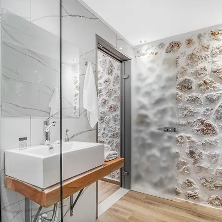 Groundfloor 1 Tsoukaládhes